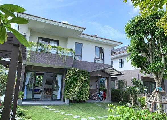 THIẾT KẾ SÂN VƯỜN NHÀ PHỐ THEO PHONG CÁCH HIỆN ĐẠI